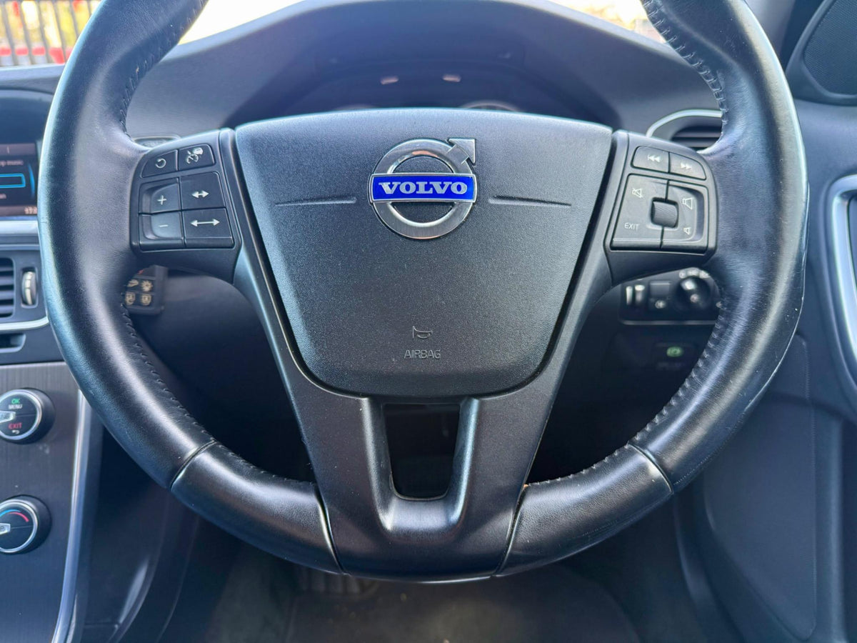 2011 VOLVO V60 T5 F