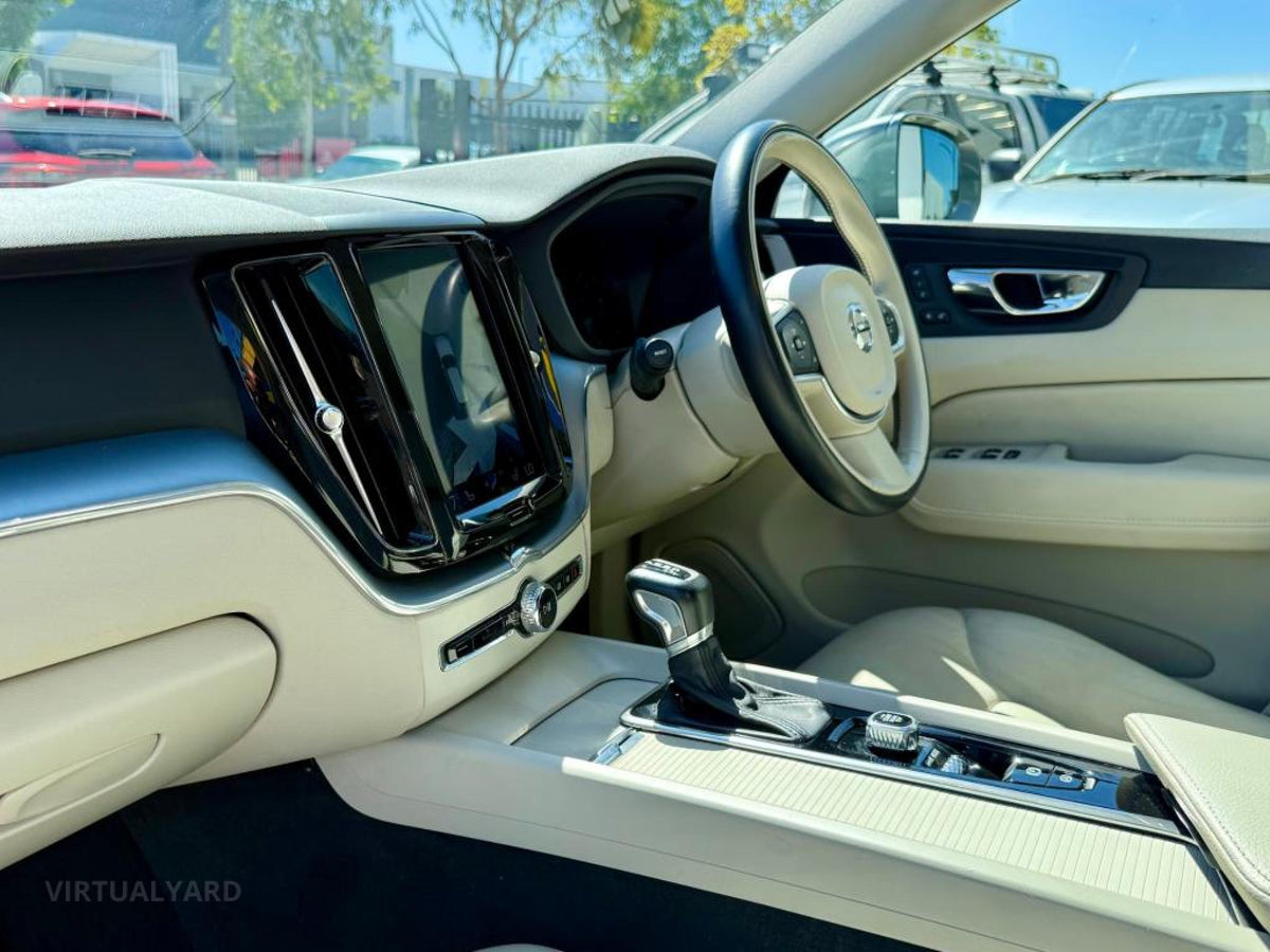 2018 VOLVO XC60 T5 MOMENTUM (AWD) 246 MY18