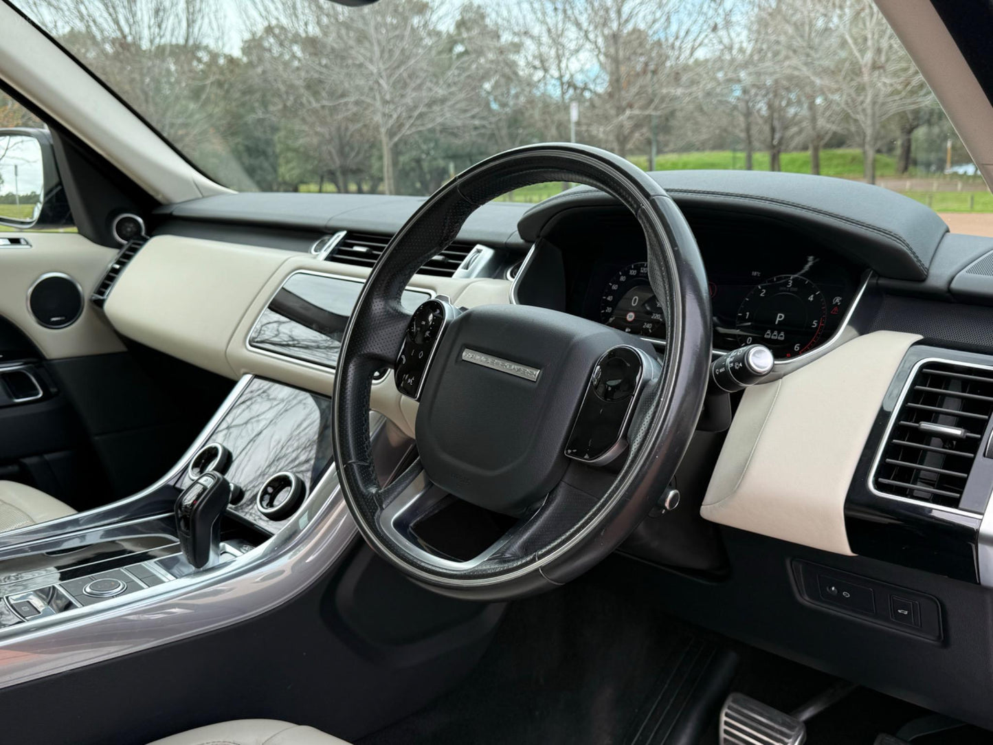 2019 LAND ROVER RANGE ROVER SPORT L494 SDV8 HSE DYNAMIC WAGON 5DR SPTS AUTO 8SP 4X4 4.4DTT [MY19.5]