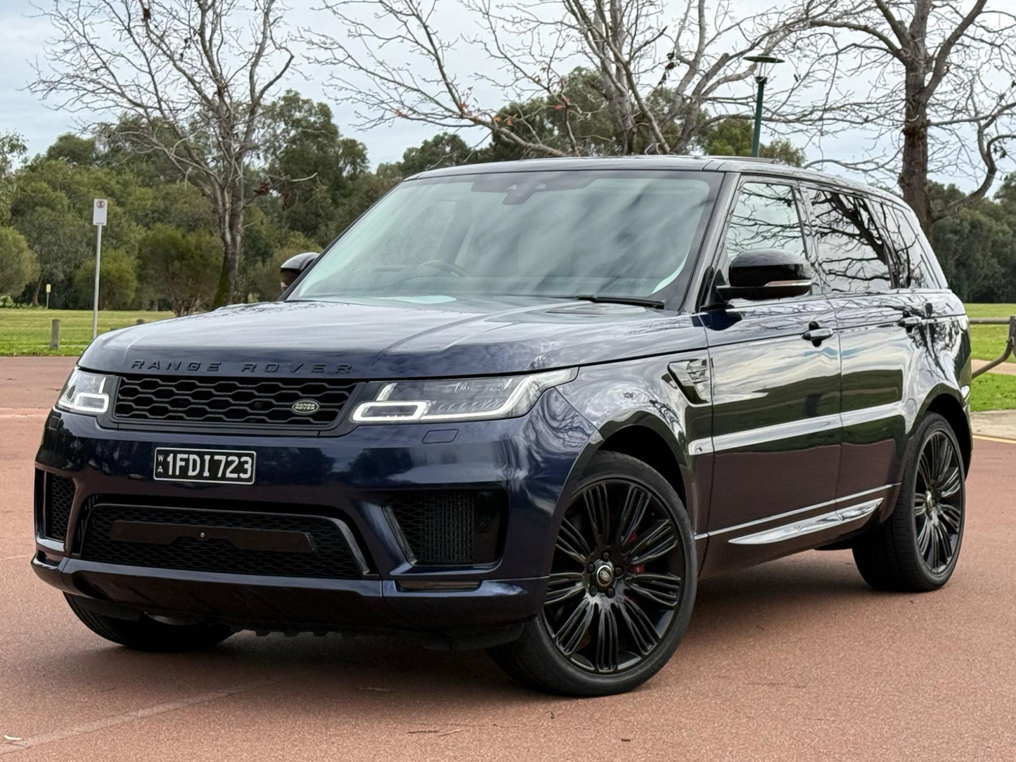 2019 LAND ROVER RANGE ROVER SPORT L494 SDV8 HSE DYNAMIC WAGON 5DR SPTS AUTO 8SP 4X4 4.4DTT [MY19.5]