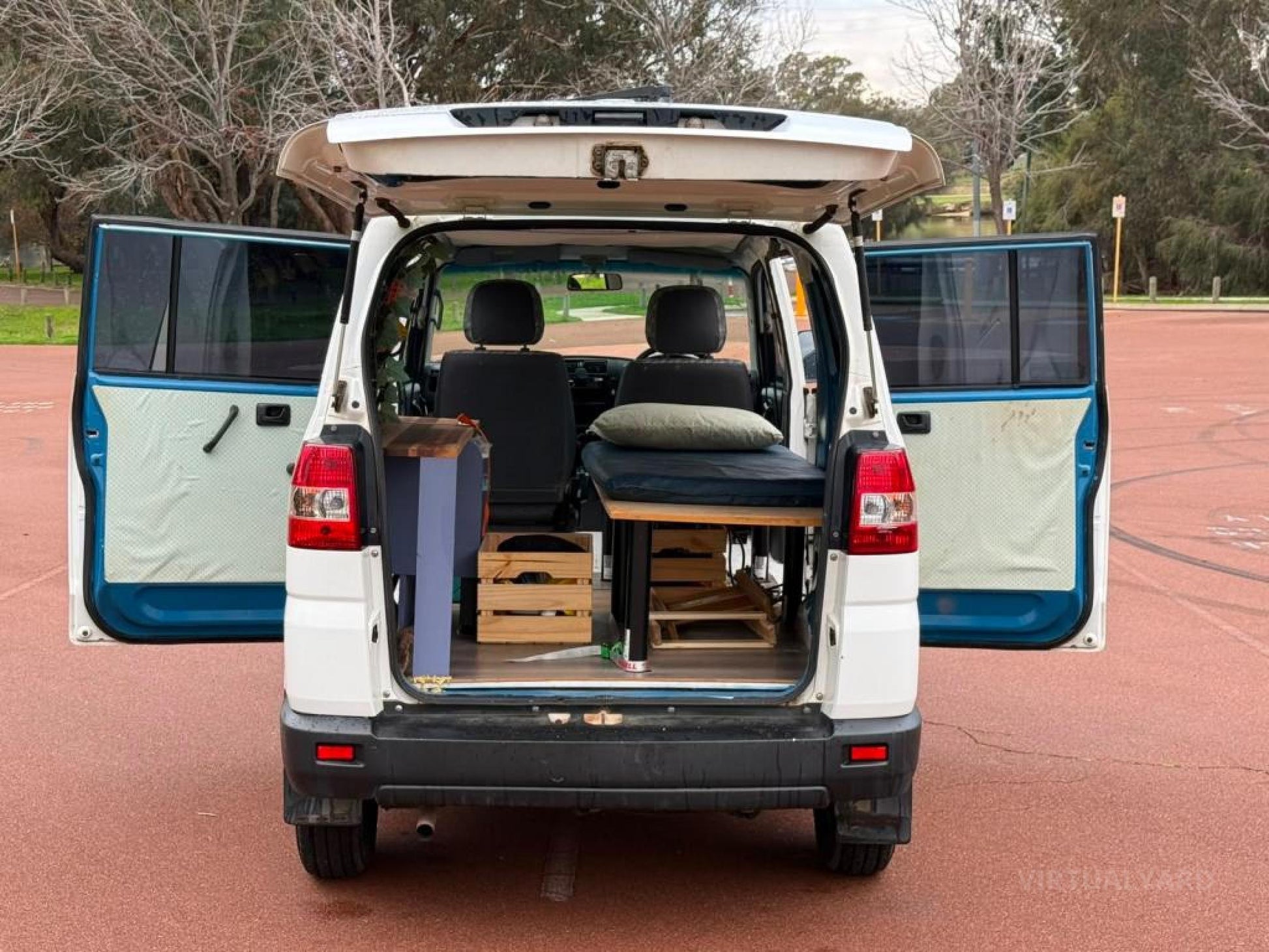 2014 SUZUKI APV VAN 5DR MAN 5SP 785KG 1.6I