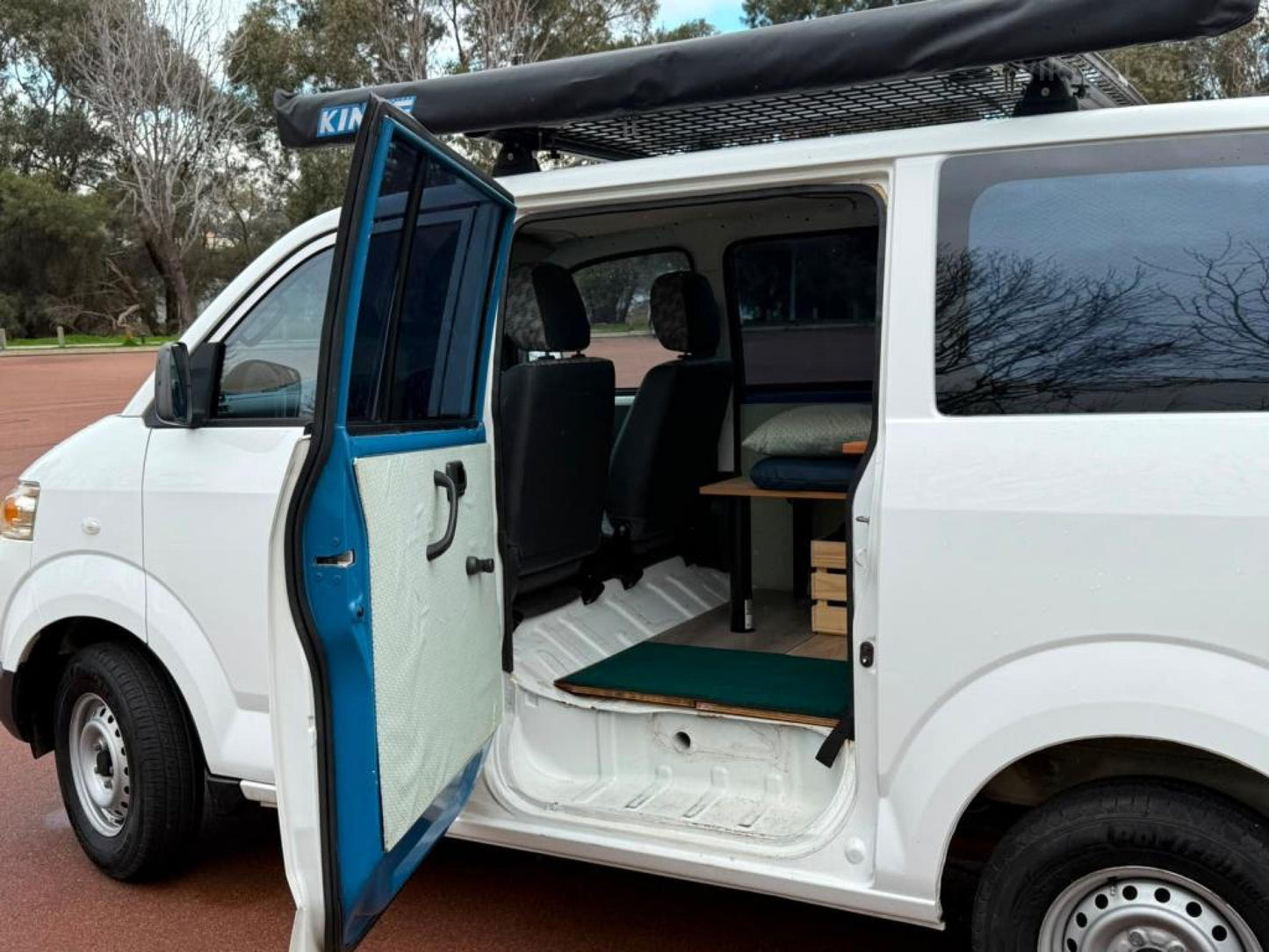 2014 SUZUKI APV VAN 5DR MAN 5SP 785KG 1.6I