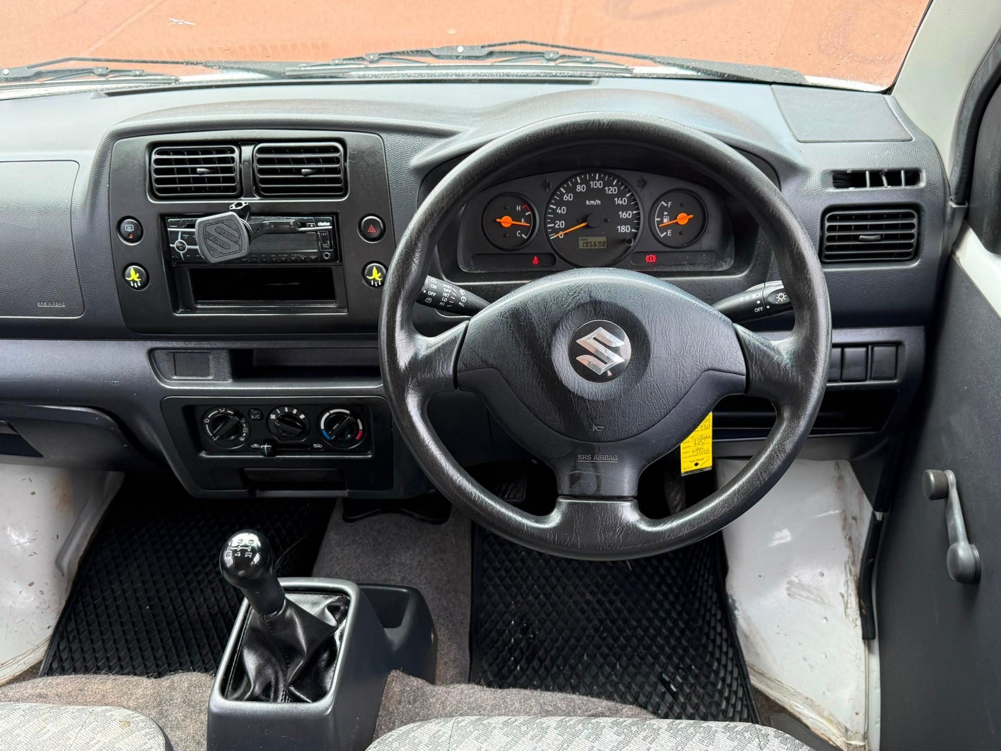 2014 SUZUKI APV VAN 5DR MAN 5SP 785KG 1.6I
