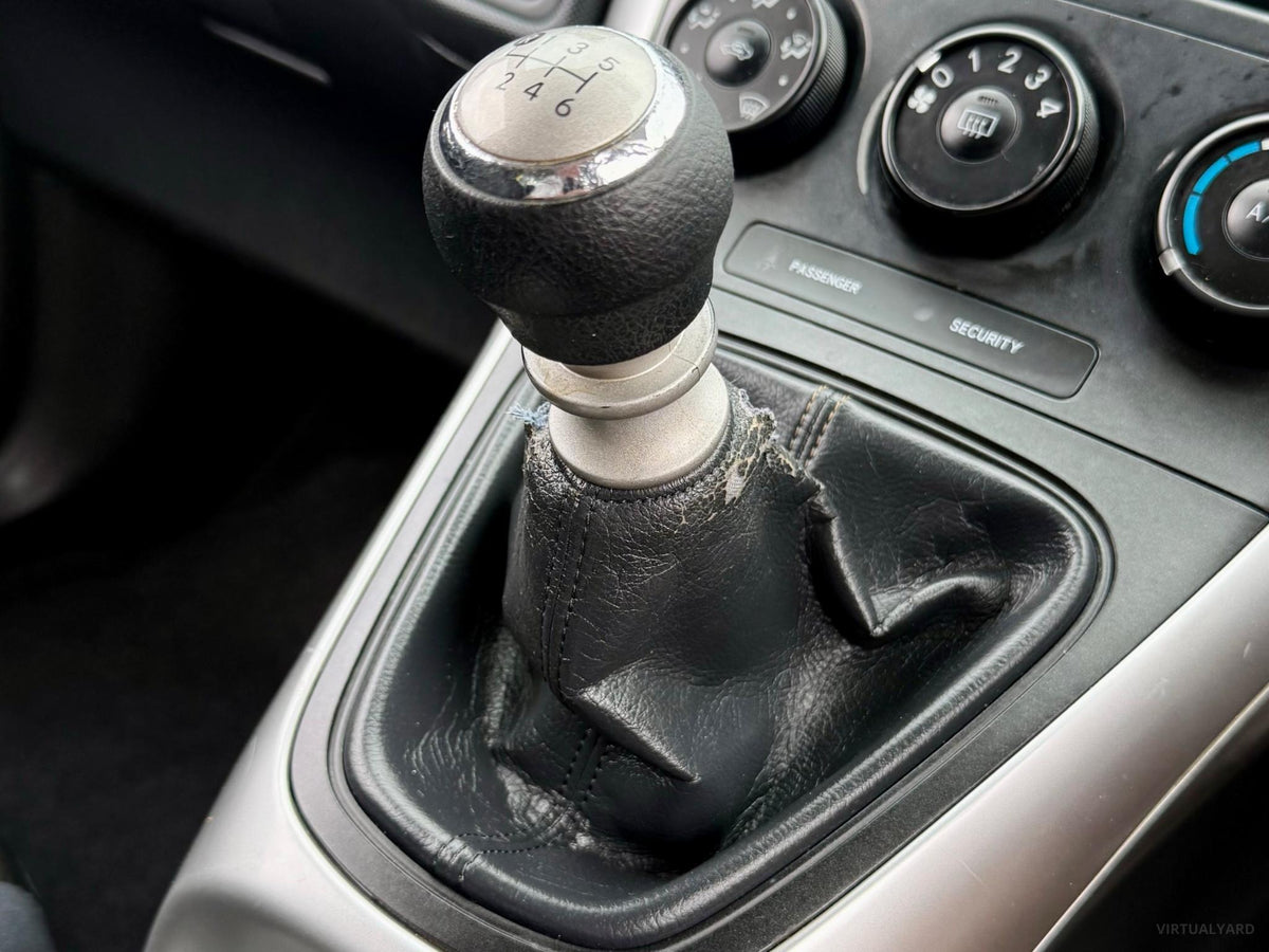 2012 TOYOTA COROLLA ASCENT ZRE152R 1.8L 6 SP MANUAL