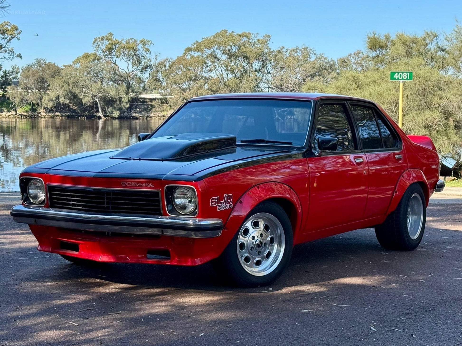 1974 HOLDEN TORANA LH SL/R SEDAN 4DR AUTO 3SP 4.2 [APR]