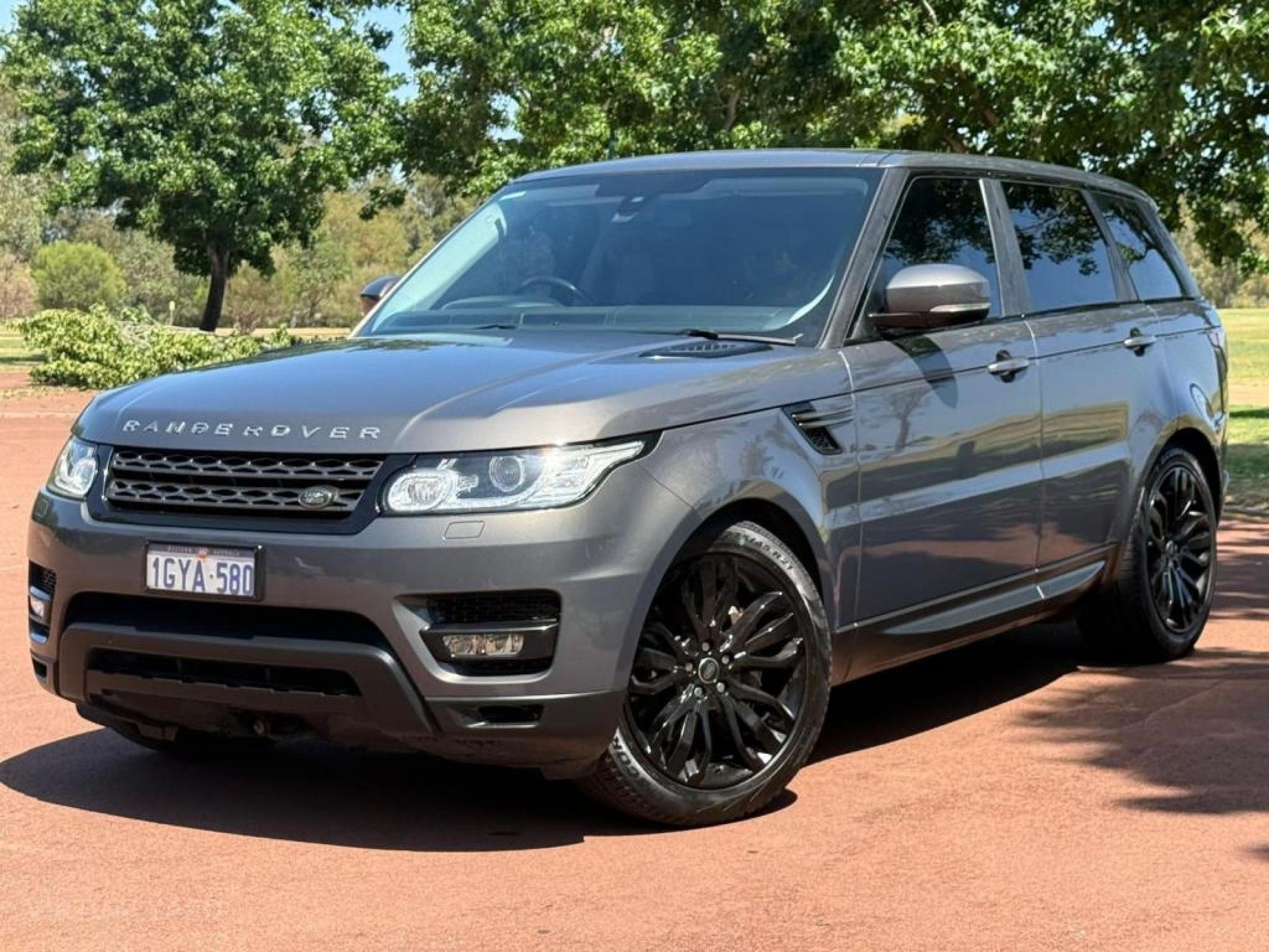 2016 LAND ROVER RANGE ROVER SPORT L494 SDV6 SE WAGON 5DR SPTS AUTO 8SP 4X4 3.0DTT [MY16]