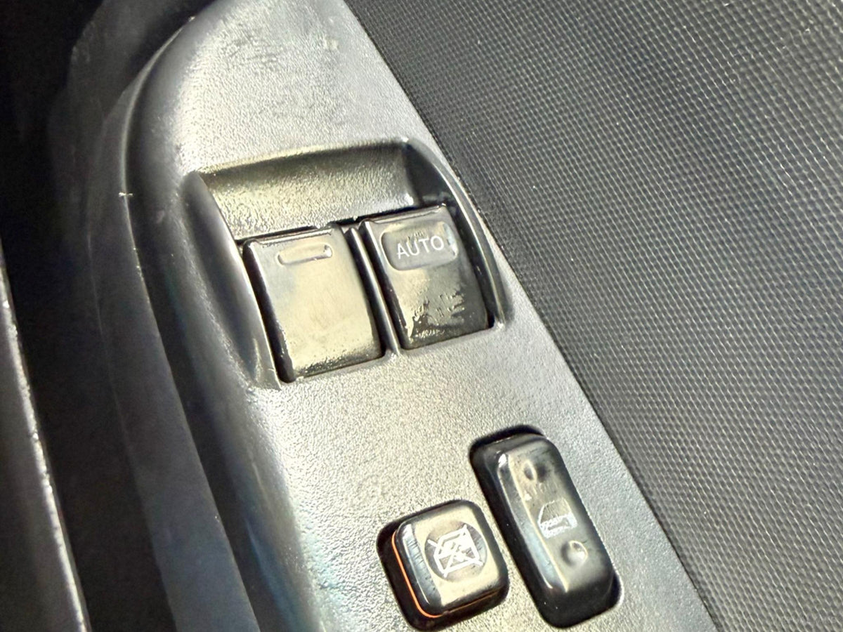2014 TOYOTA HIACE LWB TRH201R MY14