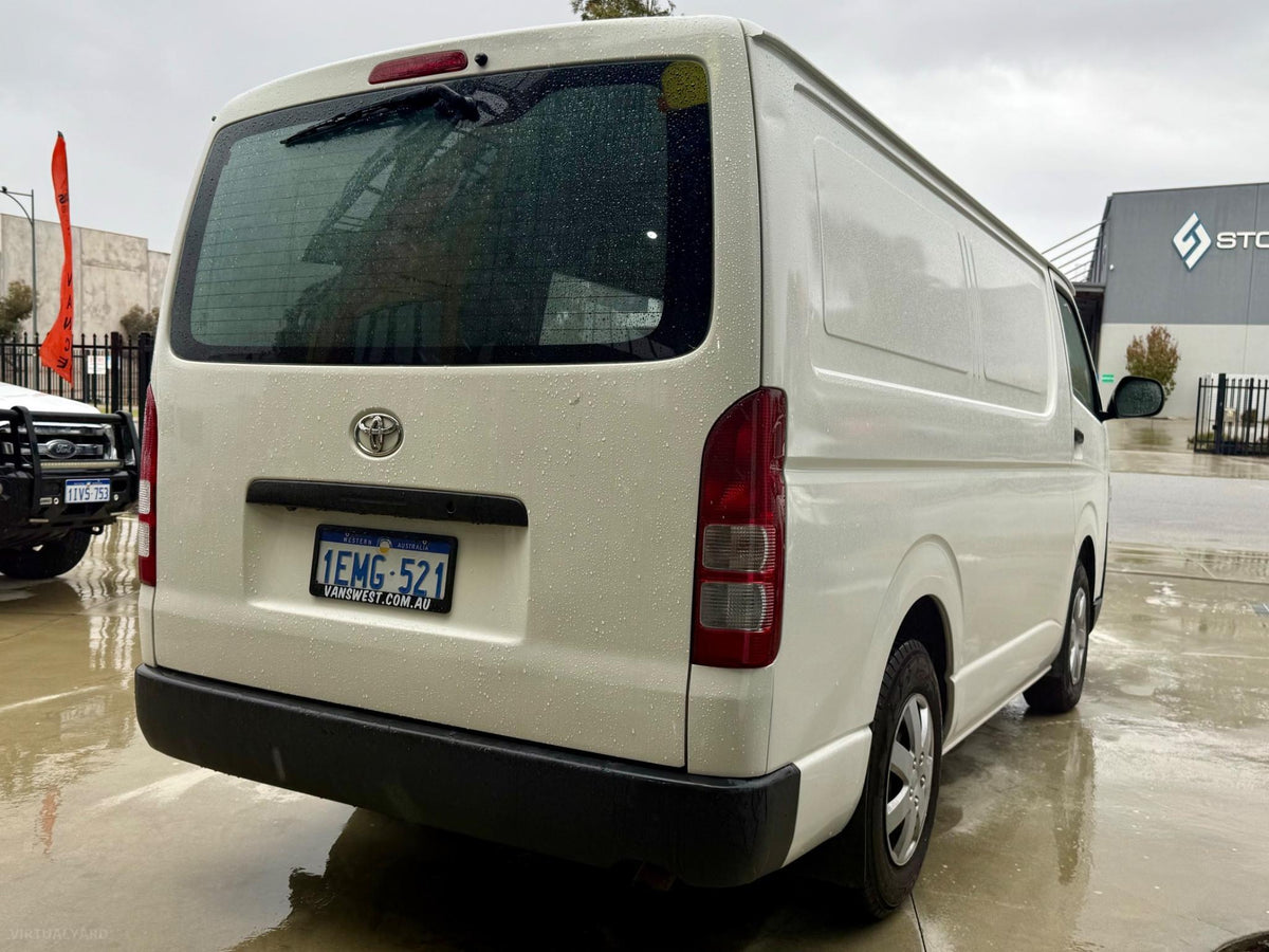2014 TOYOTA HIACE LWB TRH201R MY14