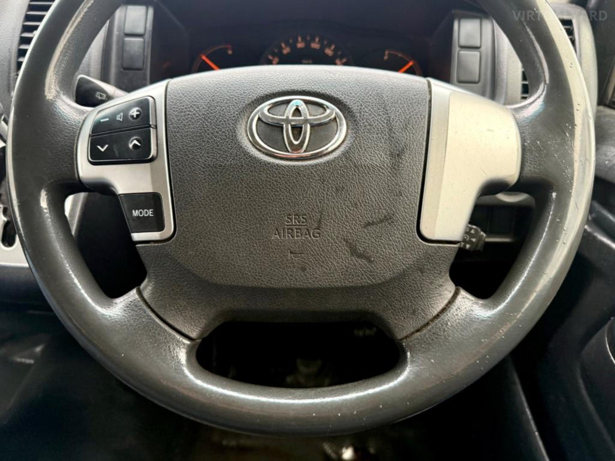 2014 TOYOTA HIACE LWB TRH201R MY14