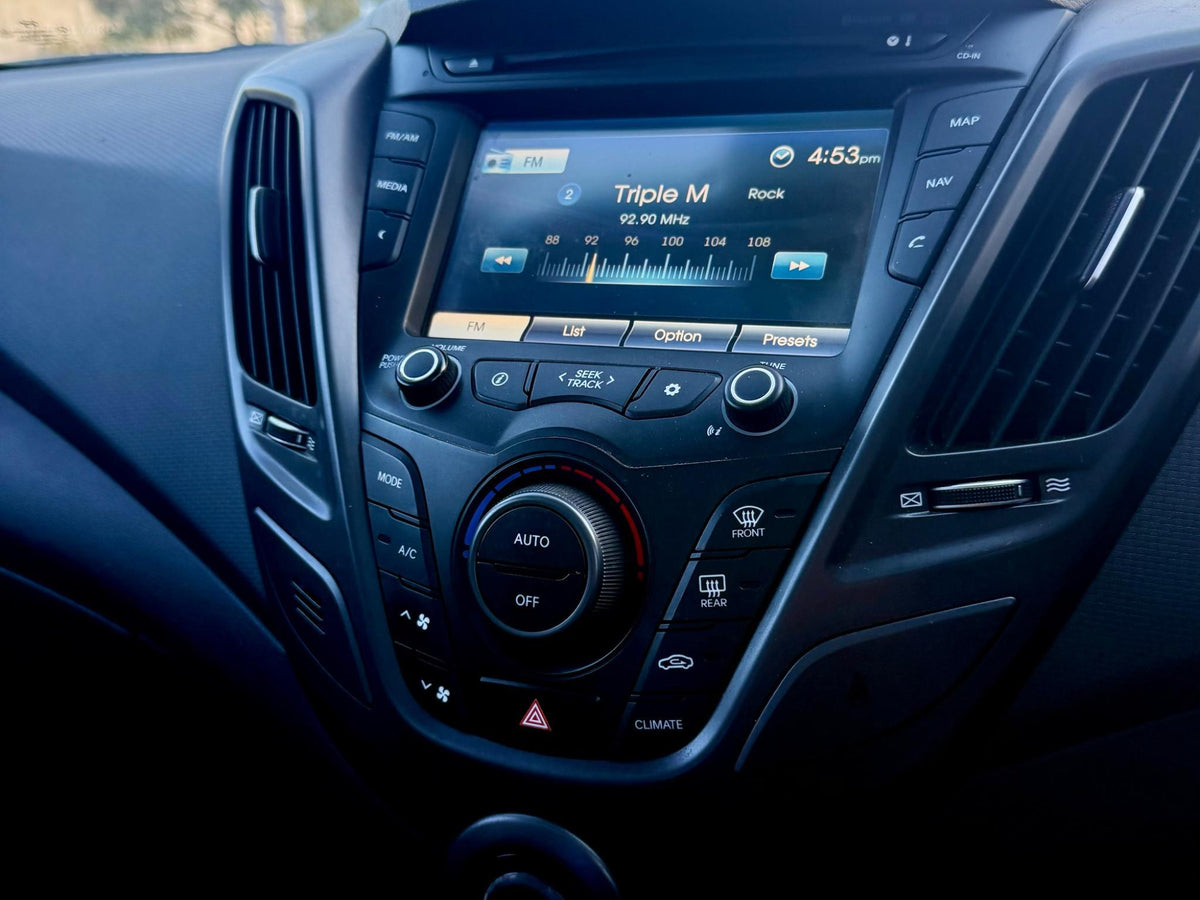 2014 HYUNDAI IONIQ ELECTRIC PREMIUM AE.V4 MY22
