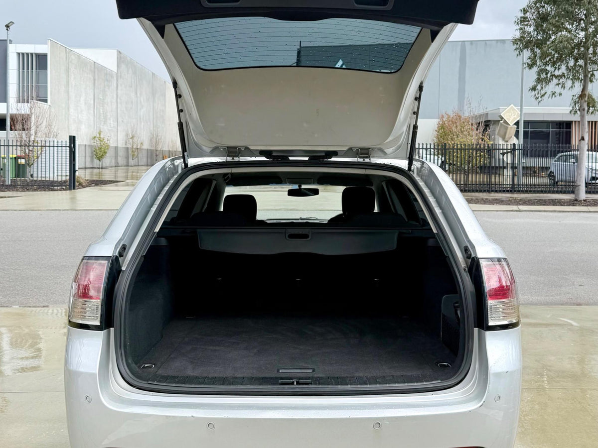 2011 HOLDEN COMMODORE SV6 VE II MY12