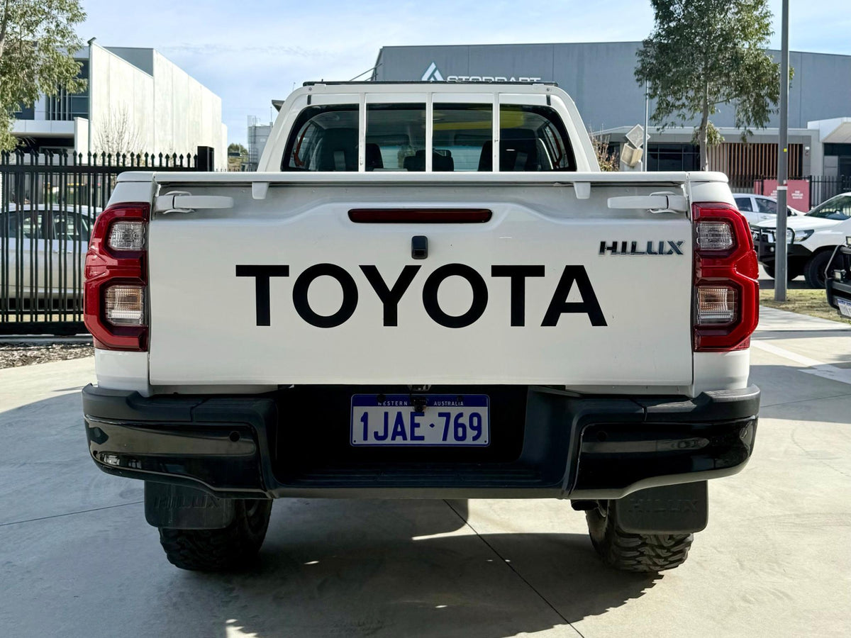 2018 TOYOTA HILUX SR (4x4) GUN126R MY19