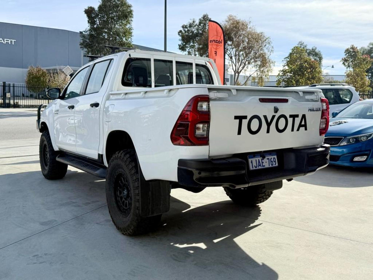 2018 TOYOTA HILUX SR (4x4) GUN126R MY19