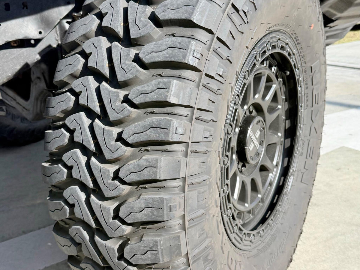 2018 TOYOTA HILUX SR (4x4) GUN126R MY19