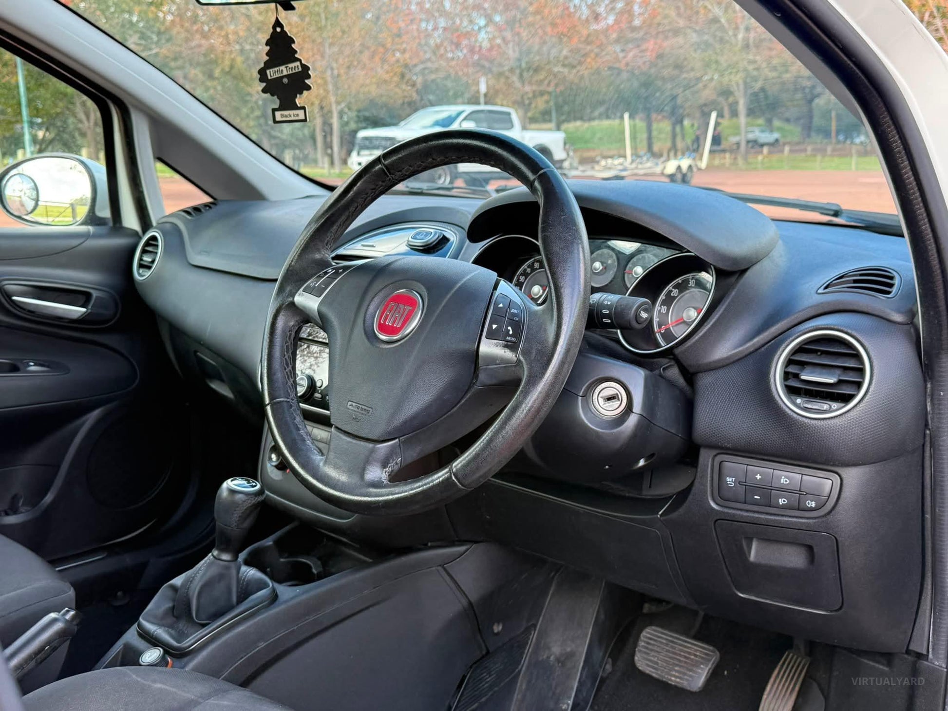 2014 FIAT PUNTO EASY HATCHBACK 5DR DUALOGIC 5SP 1.4I
