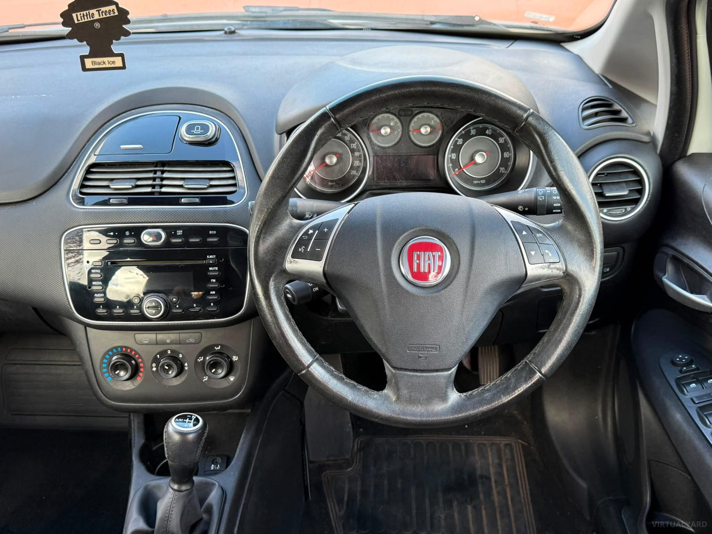 2014 FIAT PUNTO EASY HATCHBACK 5DR DUALOGIC 5SP 1.4I