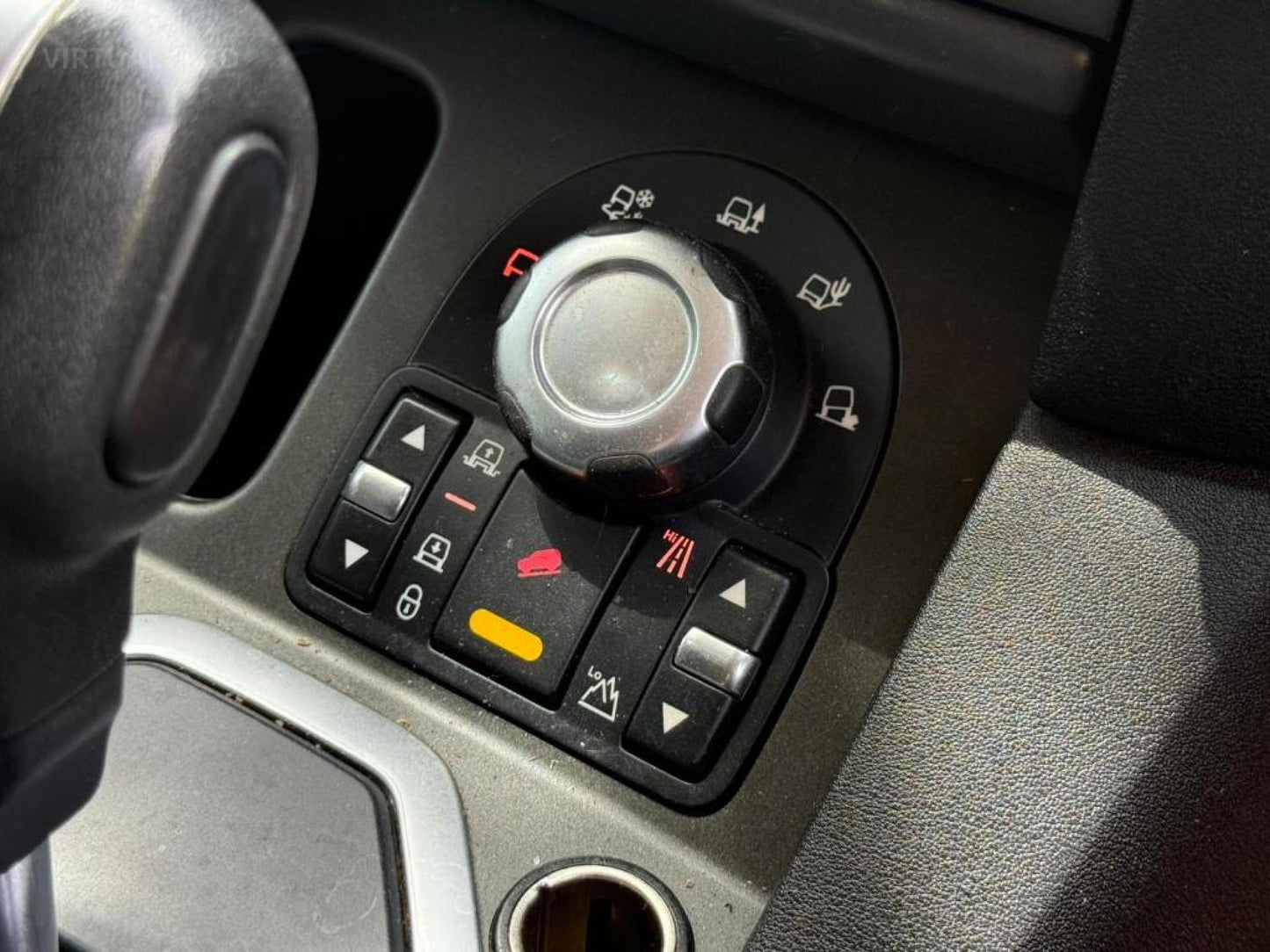 2010 LAND ROVER DISCOVERY 4 SERIES 4 TDV6 SE WAGON 7ST 5DR COMMANDSHIFT 6SP 4X4 3.0DTT [MY10]
