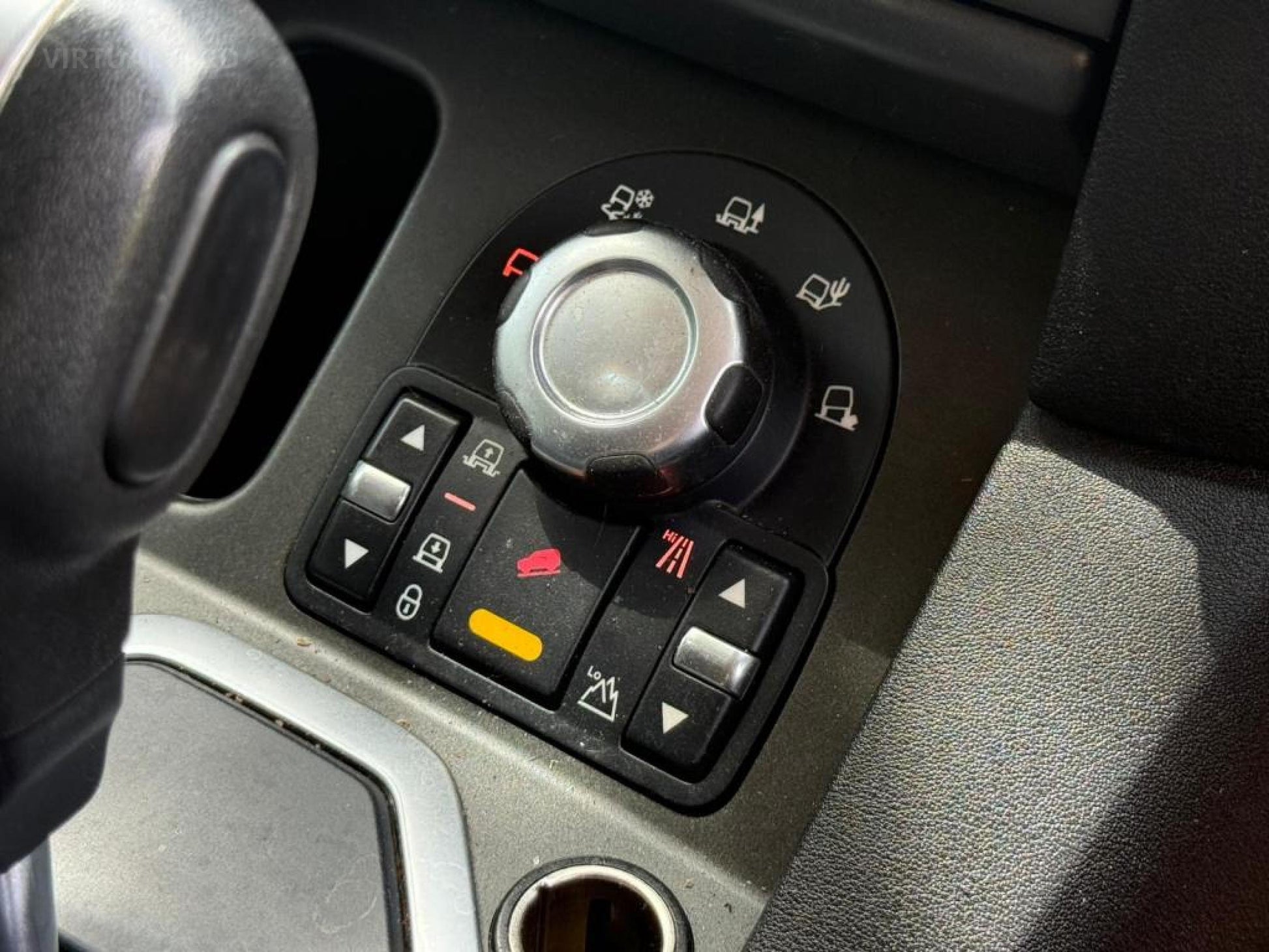 2010 LAND ROVER DISCOVERY 4 SERIES 4 TDV6 SE WAGON 7ST 5DR COMMANDSHIFT 6SP 4X4 3.0DTT [MY10]