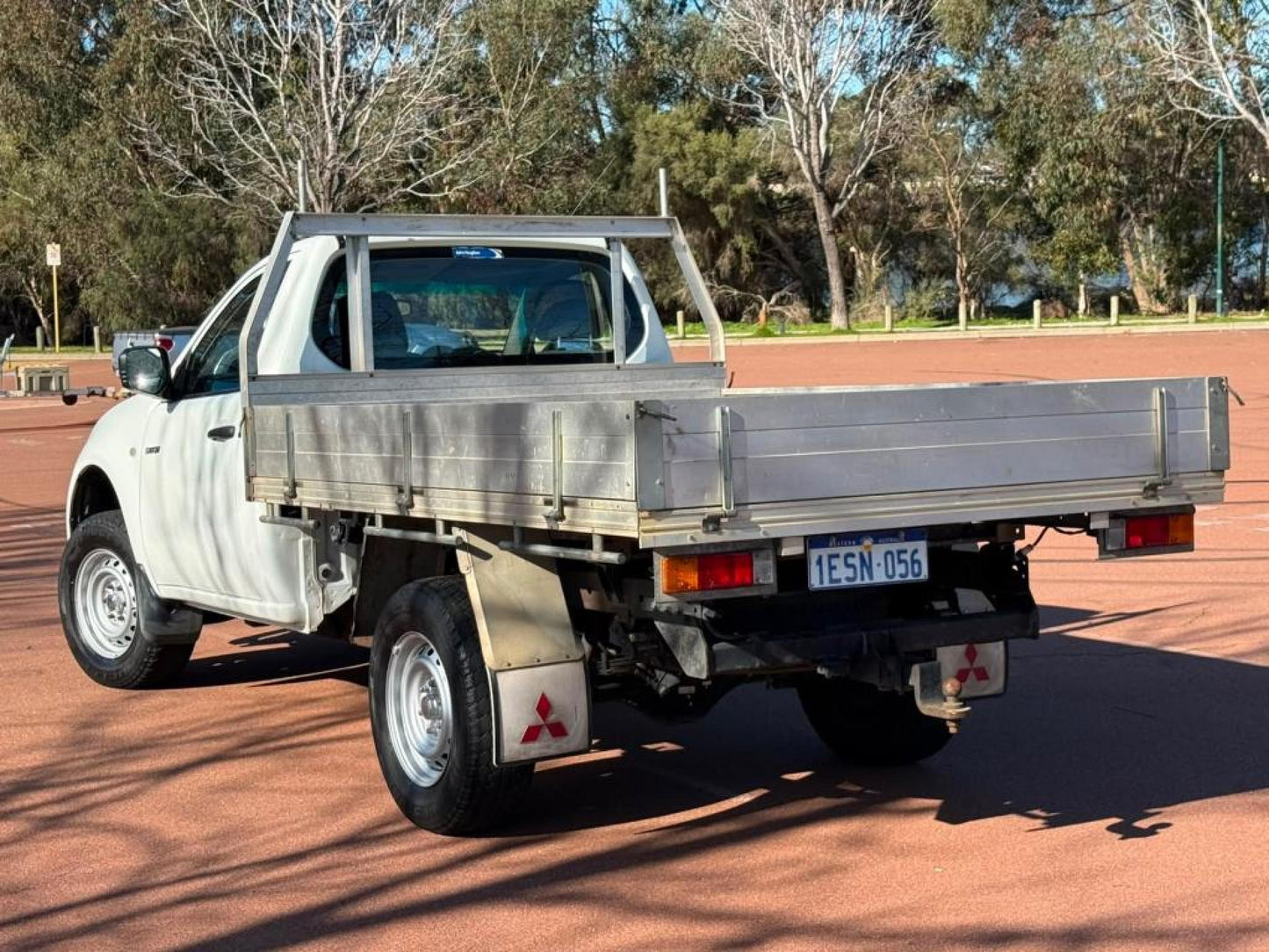2014 MITSUBISHI TRITON MN MY15 GLX CAB CHASSIS SINGLE CAB 2DR SPTS AUTO 4SP 4X2 1223KG 2.5DT