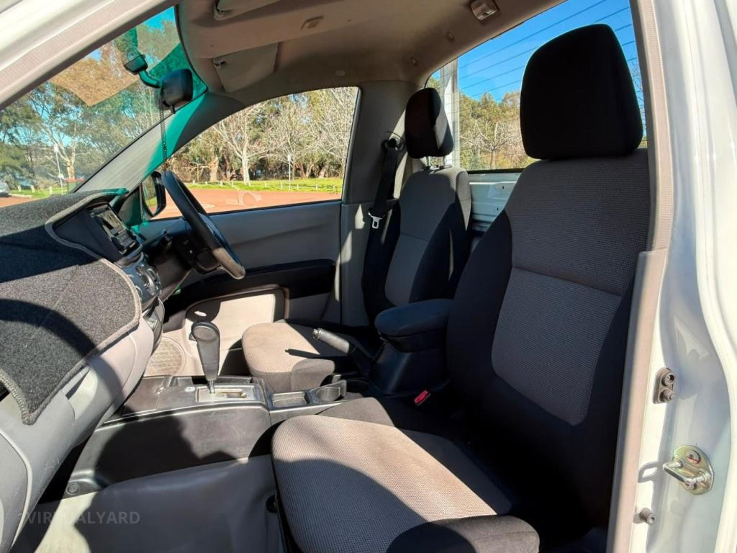 2014 MITSUBISHI TRITON MN MY15 GLX CAB CHASSIS SINGLE CAB 2DR SPTS AUTO 4SP 4X2 1223KG 2.5DT