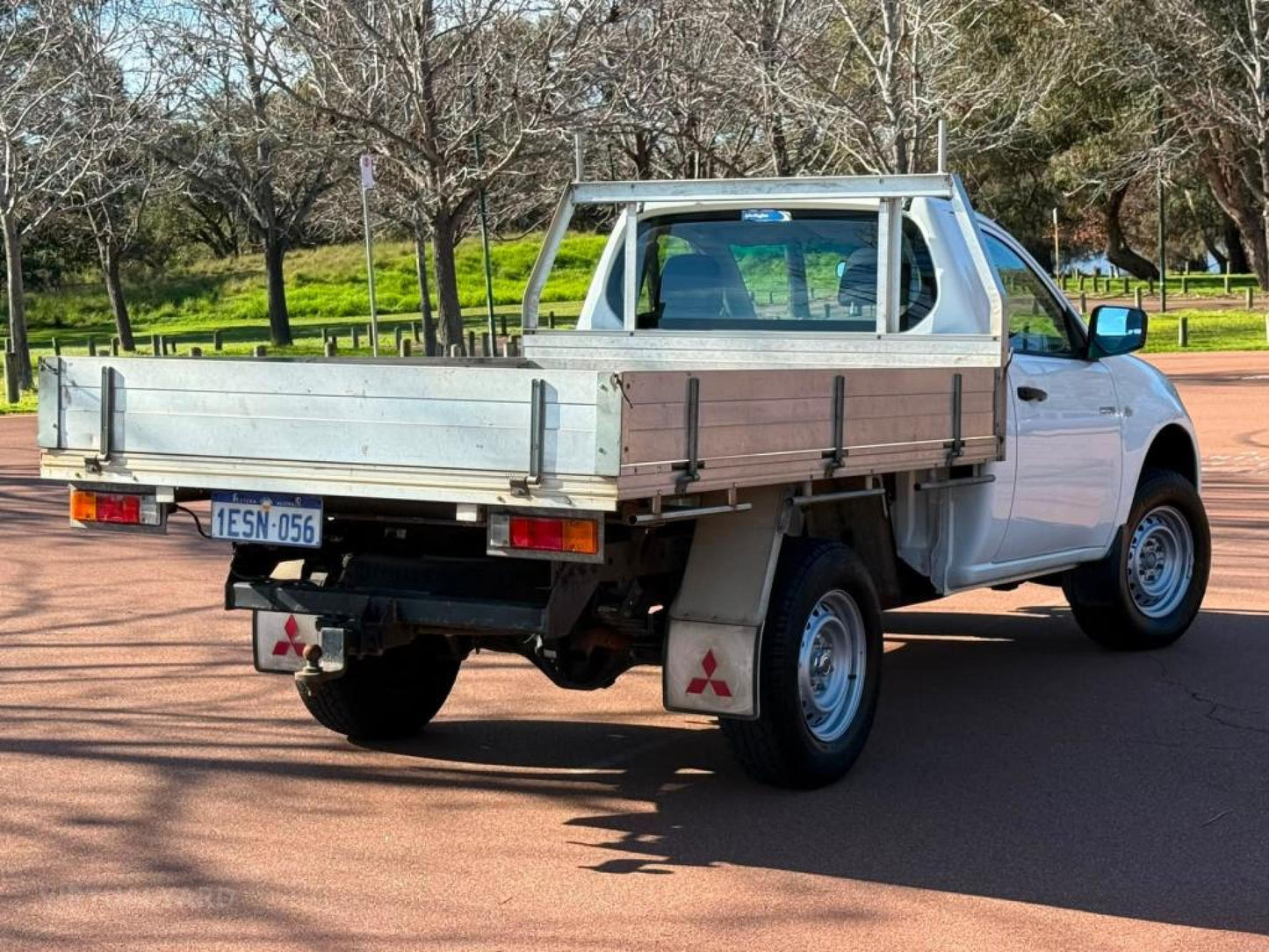 2014 MITSUBISHI TRITON MN MY15 GLX CAB CHASSIS SINGLE CAB 2DR SPTS AUTO 4SP 4X2 1223KG 2.5DT