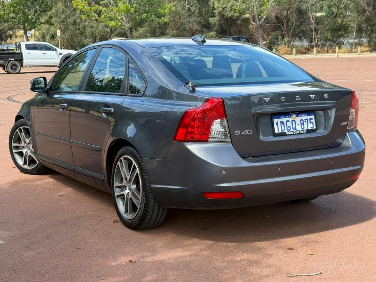 2010 VOLVO S40 S SEDAN 4DR SPTS AUTO 5SP 2.4I [MY10]